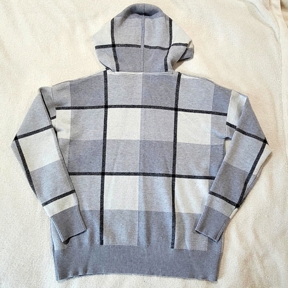 Rachel Roy Pullover Sweater. Women's Size Small. Shades of Gray. - Picture 3 of 3